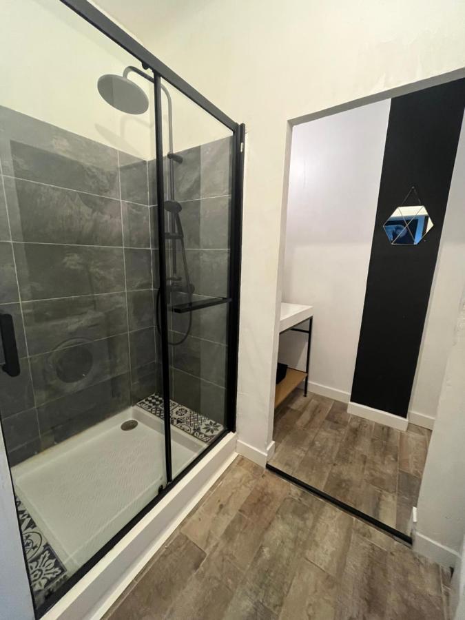 L'Eden - Joli Studio En Centre Ville Nîmes Eksteriør billede